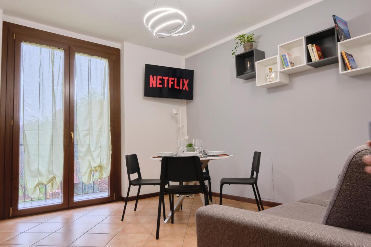 10' From Malpensa Casa Moderna, Netflix & Wi-Fi Casorate Sempione Exterior foto