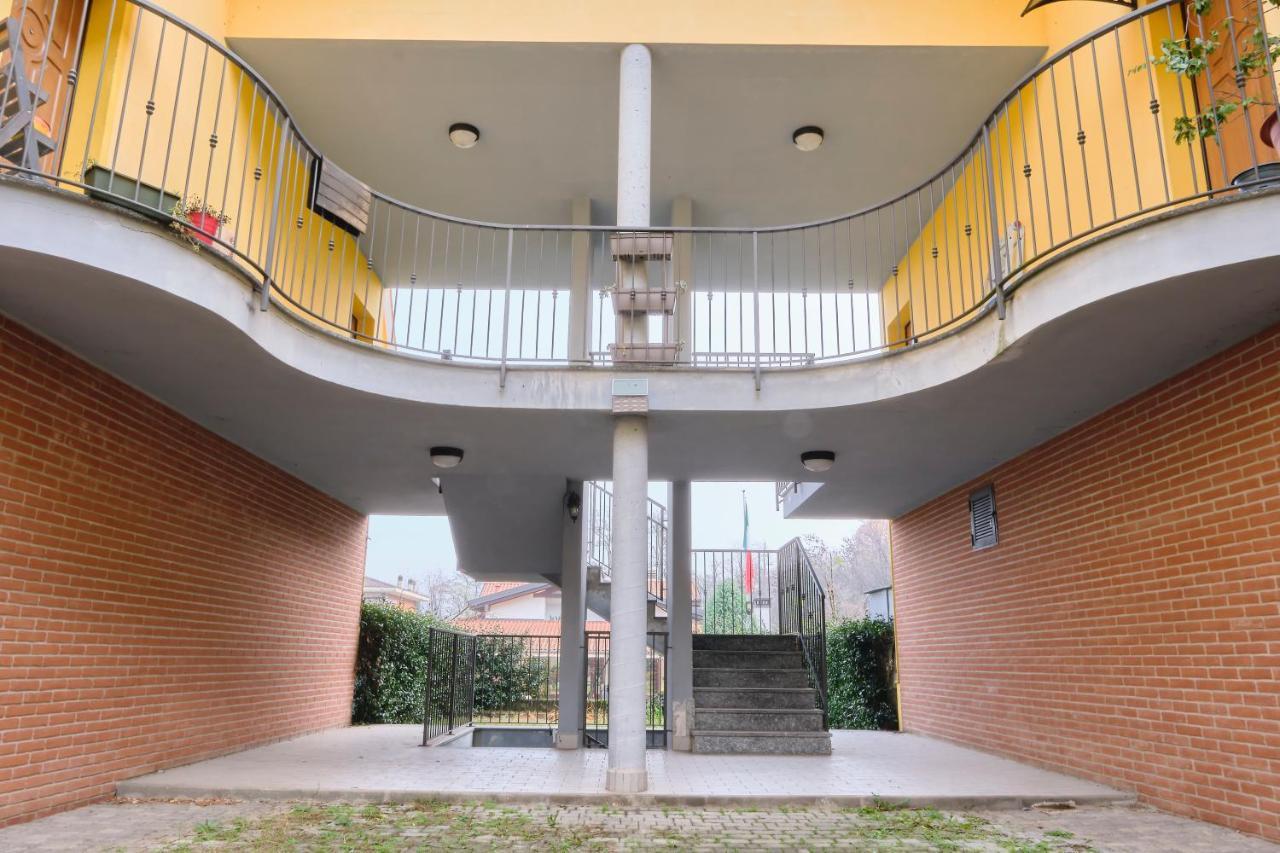 10' From Malpensa Casa Moderna, Netflix & Wi-Fi Casorate Sempione Exterior foto